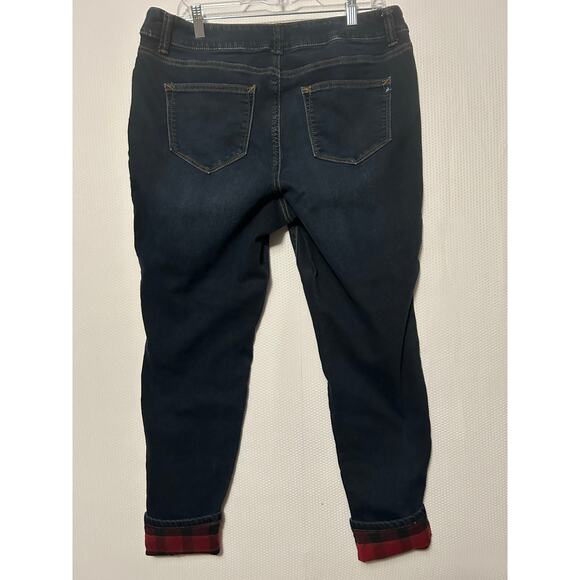 M Jeans by Maurices Plus 16W Reg Stretch Mid Rise Soft Plaid Cuff Skinny Jeans - Picture 7 of 10